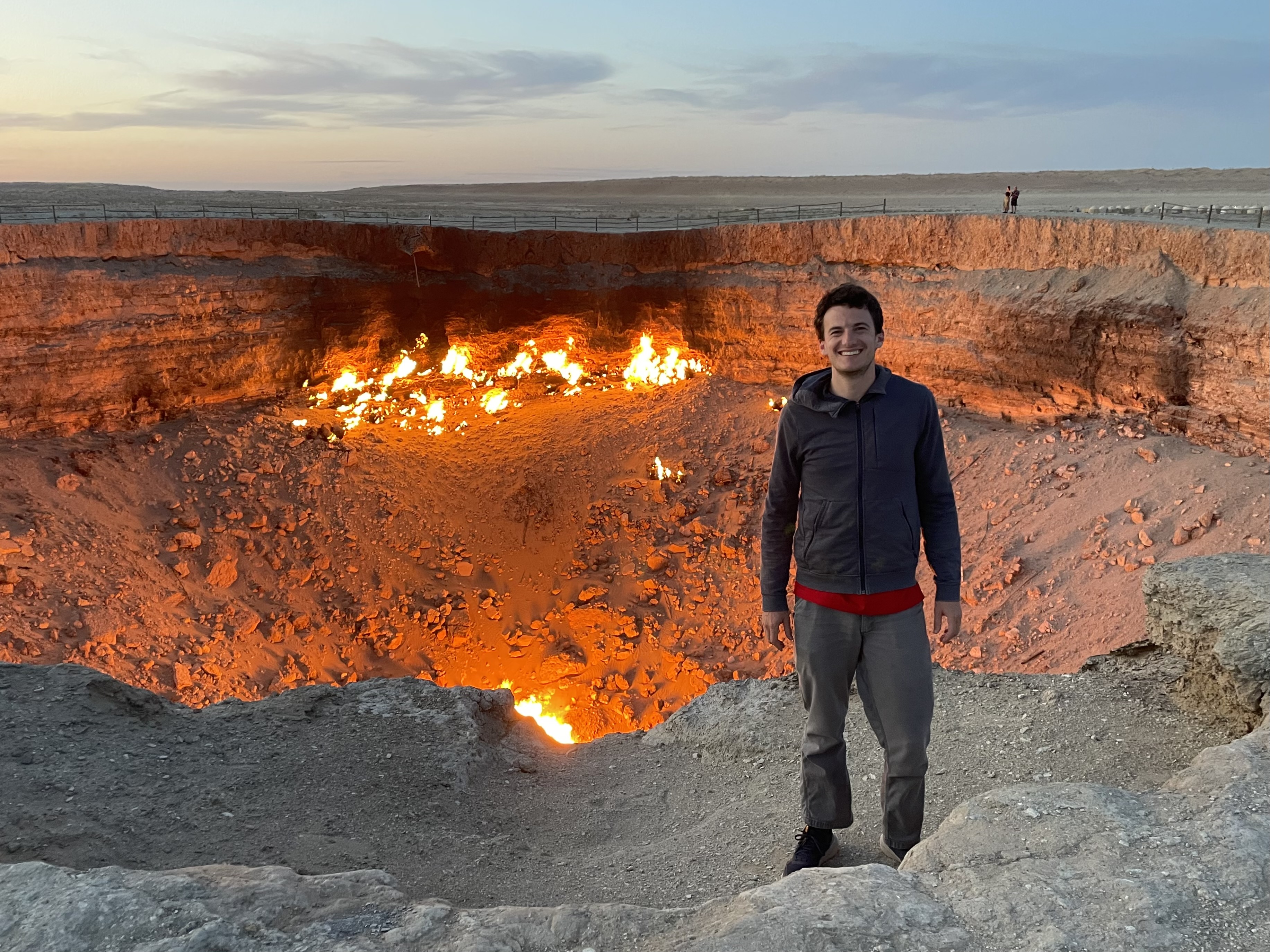 Darvaza Gas Crater aka the Gates of Hell - BryceCaster.com