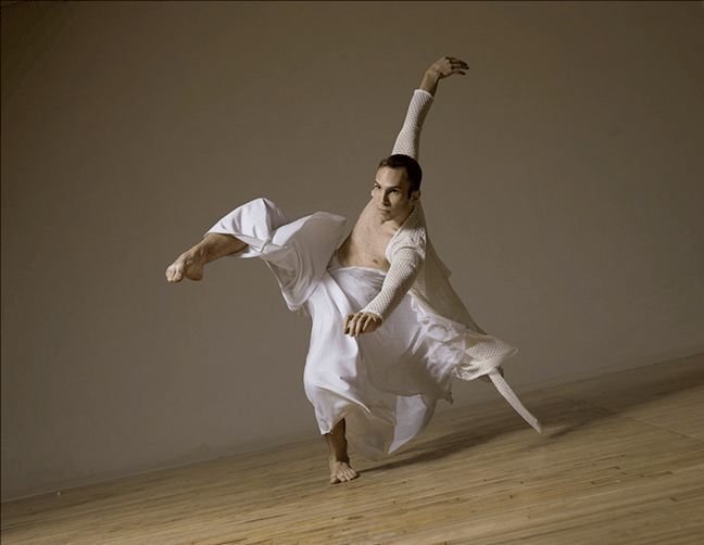 studio shoot photo by: Lois Greenfield