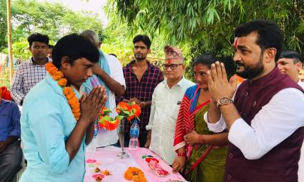 सांसद यादवद्वारा थारु संस्कृति नाचघरको शिलान्यास, विभिन्न पार्टी परित्याग गरि जसपामा प्रवेश