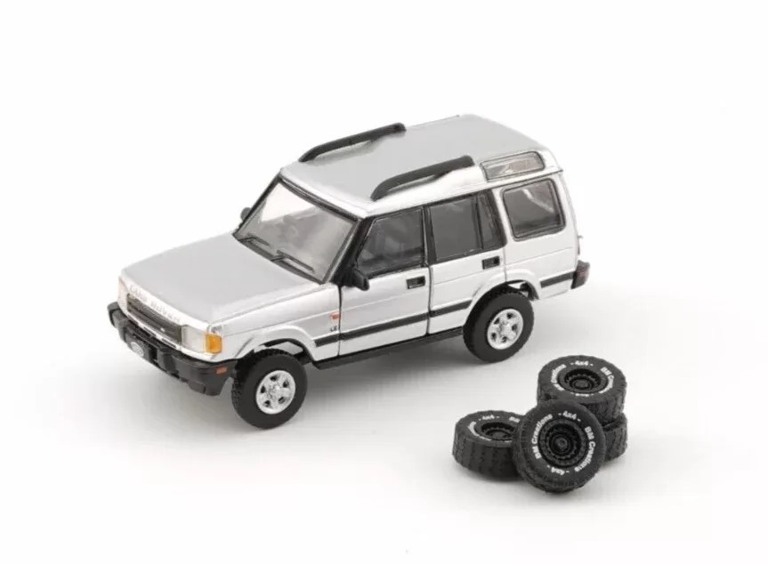 BM Creations 1/64 - 1998 Land Rover Discovery 1 - Silver (RHD)