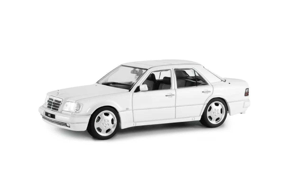 Solido 1/43 - 1994 Mercedes-Benz W124 E60 AMG - White - S4313205