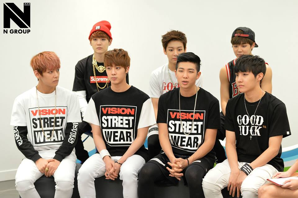 FOTOS] BTS na TV Tailandesa @ Novembro de 2013