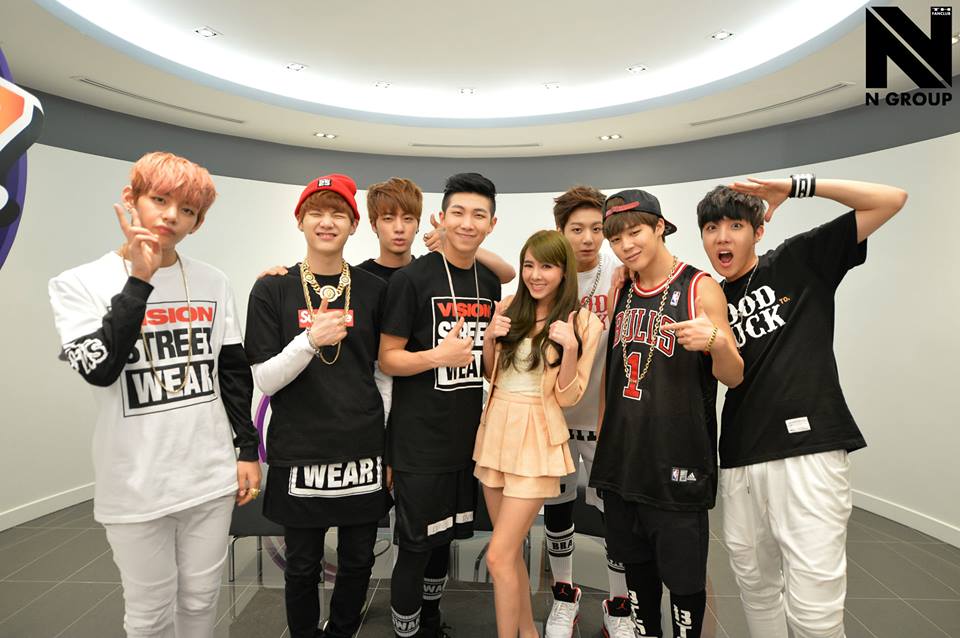 FOTOS] BTS na TV Tailandesa @ Novembro de 2013