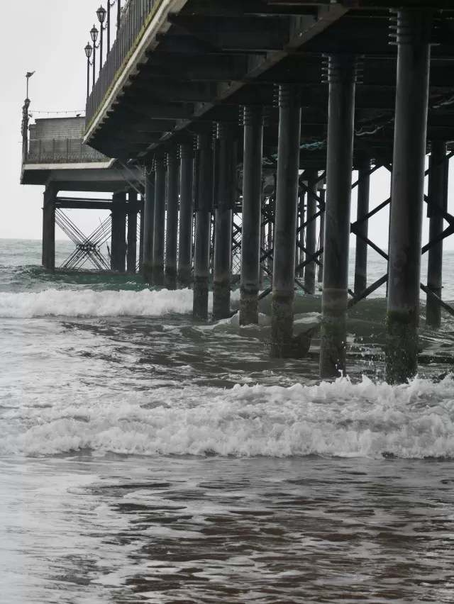 paignton pier from the side