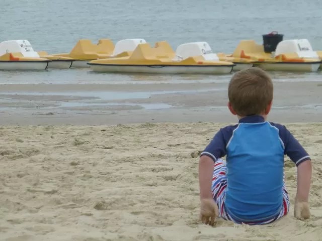 Making bottom tracks in the sand at Weymouth