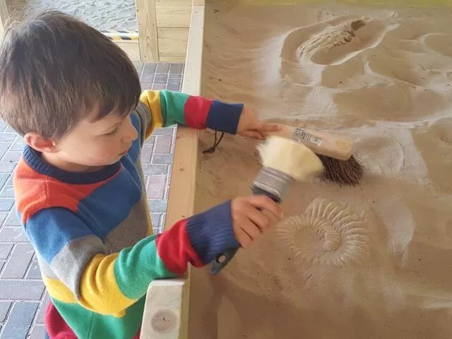 fossil hunting at Dinosaur adventure