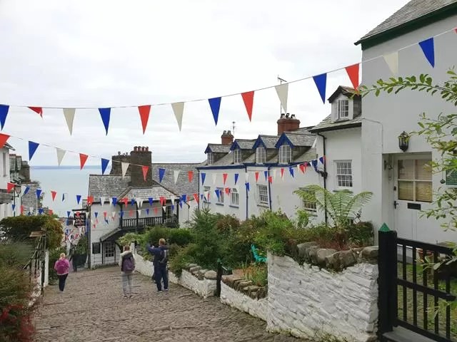 start of the cobbles