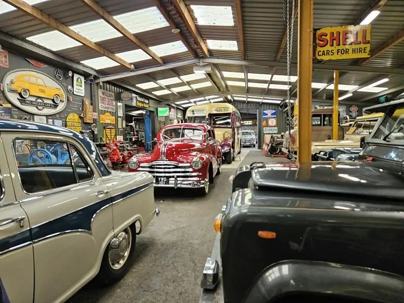 workshop and cars display
