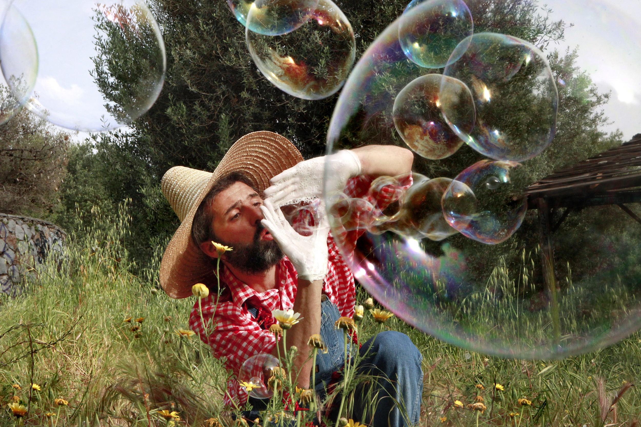 Bubble Performance 07 Athens