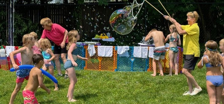 Your Summer Bubble Show Booking Guide: Birthdays, Schools, and Camps