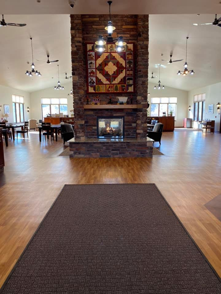 Photo: Warm Valley Lodge