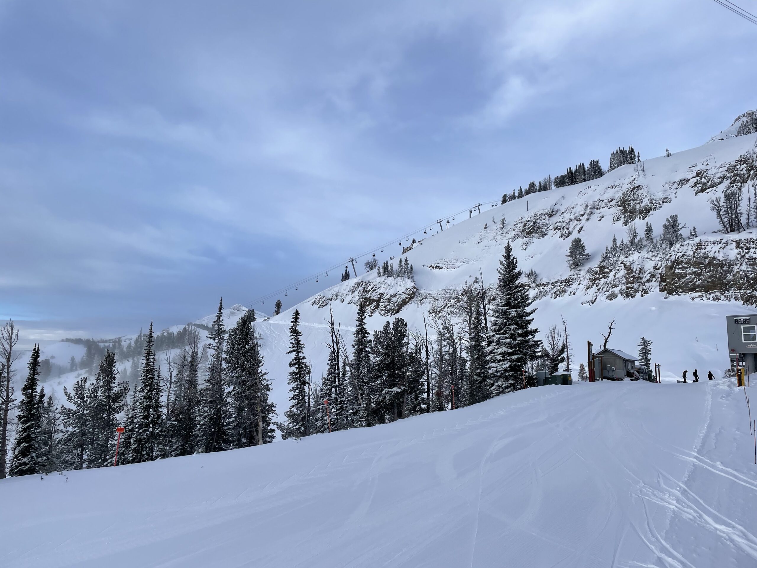 Skiers and snowboarders ride up Sublette for the first turns of the season. Photo: Lindsay Vallen // Buckrail