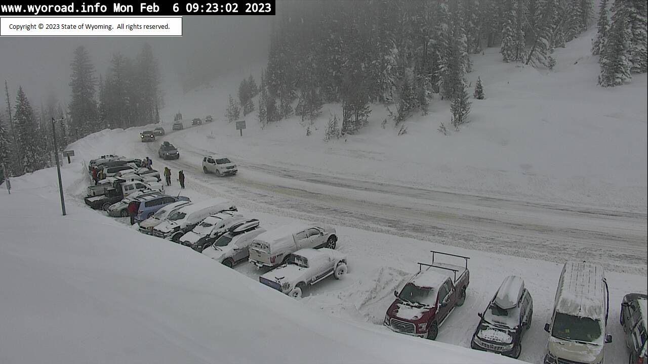 Messy commute over Teton Pass this morning, Chain law level 1