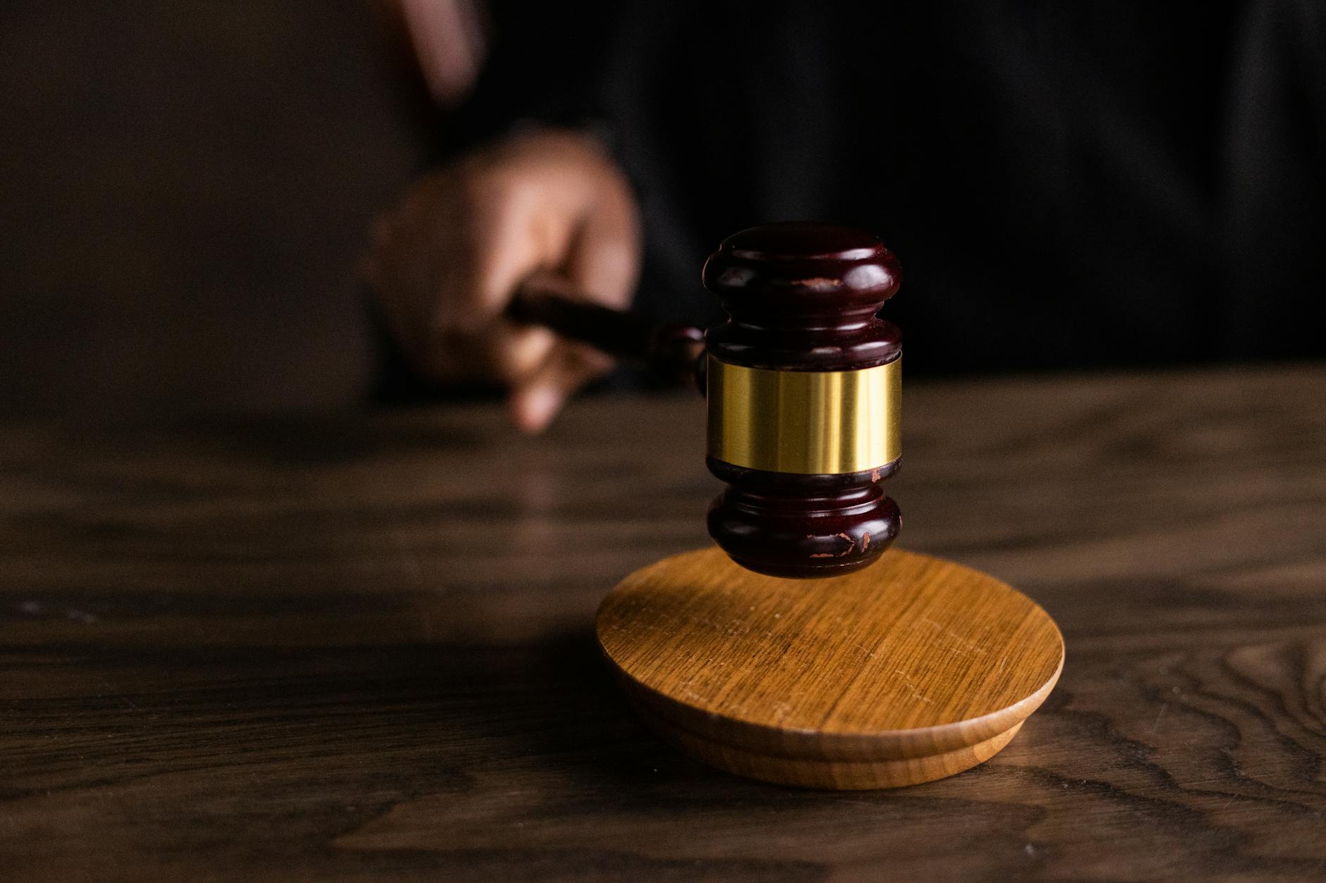 Wyo Supreme Court suspends Jackson attorney
