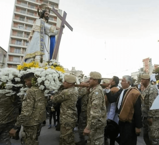 Este martes 6 de agosto es asueto en San Salvador por las honras a su santo patrono.