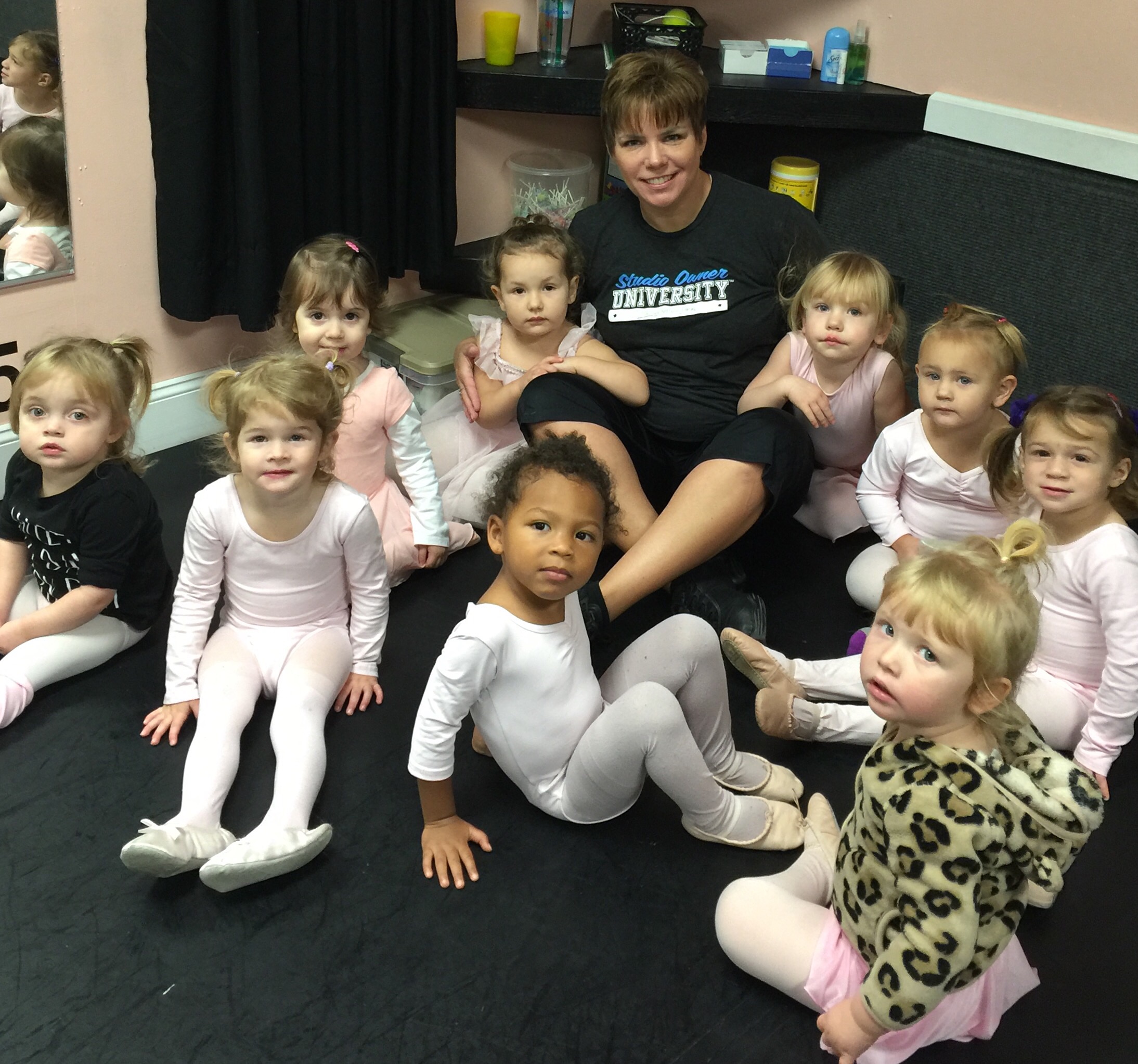 Tonawanda dance arts receives best businesses of tonawanda award