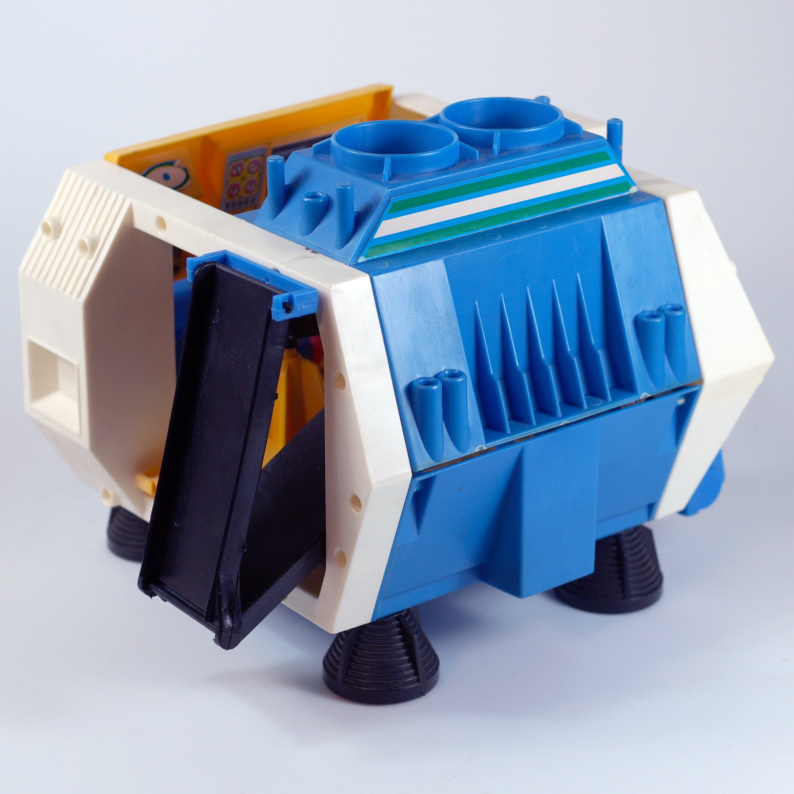 Mego Micronauts Astrostation