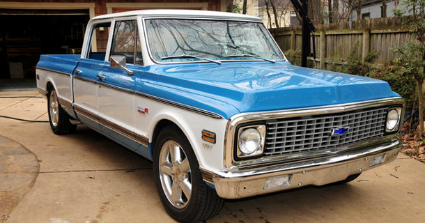 '72 chevrolet crew-cab pickup