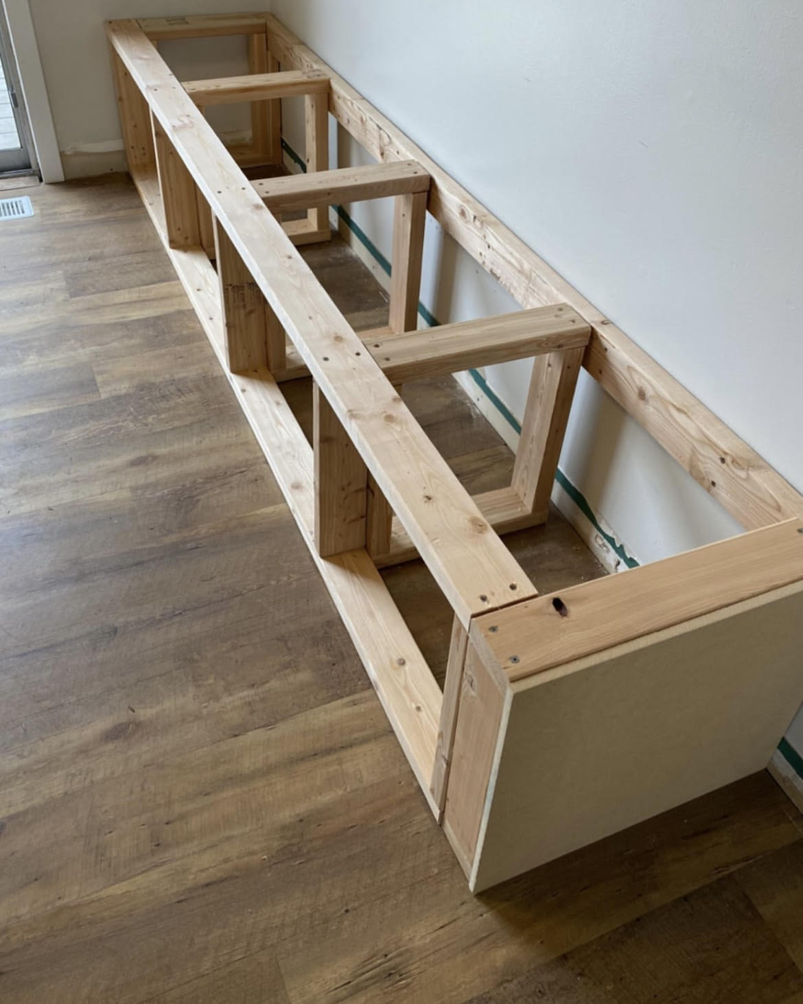 Built-In Bench with Storage – How to Build One - buildsbykristen.com