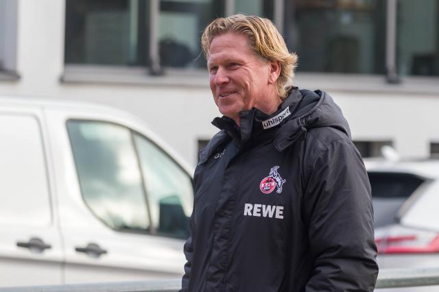 Fc köln.von seiner letzten trainerstation, beim russischen erstligisten lokomotive moskau, trat er am 1.märz 2022 in folge des russischen einmarschs in die ukraine zurück. Fc Koln Coach Markus Gisdol Pens Contract Extension
