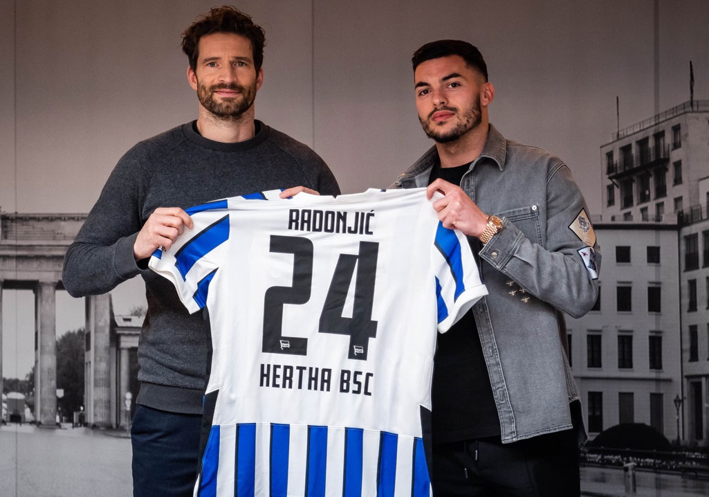 Hertha Berlin Sports Changes And Financial Intelligence Bundesliga German Football On Dw Dw Regardez les stats apparitions buts cartons ligues coupes quipe nationale et lhistorique de transfert.