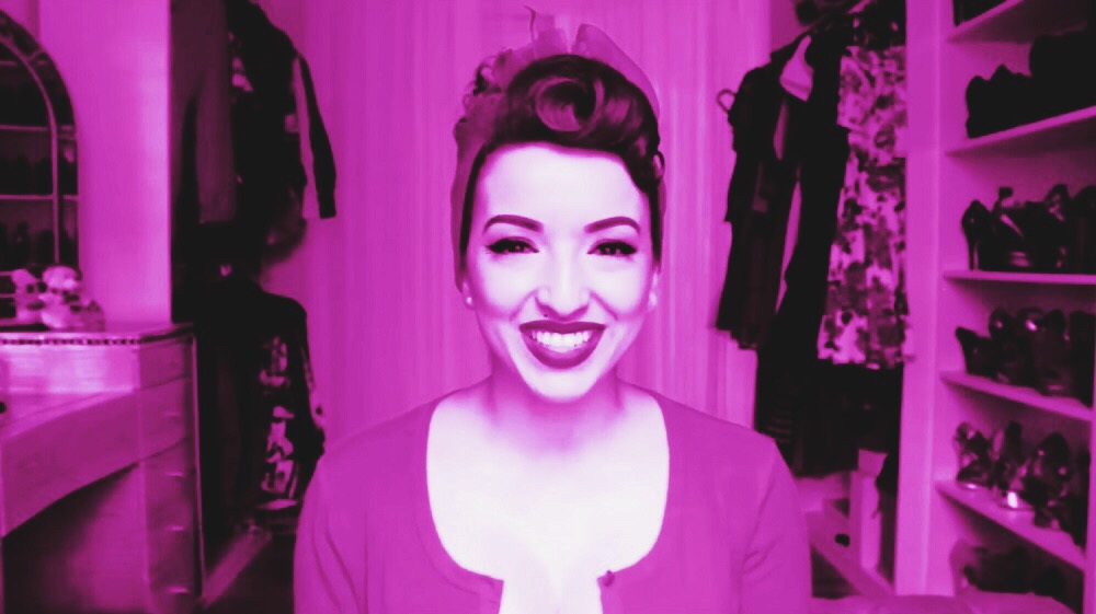 Vintage updo hairstyle for short hair