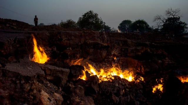 Read more about the article धनबाद का इतिहास | Dhanbad ka Itihas | कोल माफिया, क्यों प्रसिद्ध है?