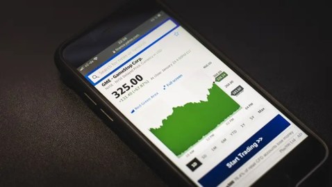 Lebih Untung Trading atau Investasi Saham