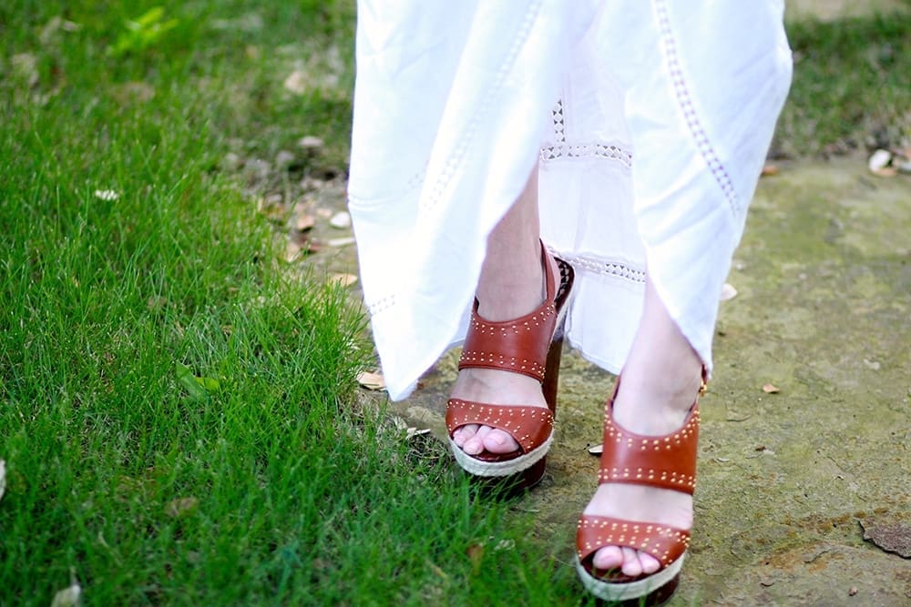 How to wear a white maxi dress