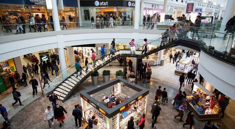 Lee más sobre el artículo Los consumidores se volvieron más optimistas sobre los empleos y las finanzas en mayo, dice la Fed de Nueva York