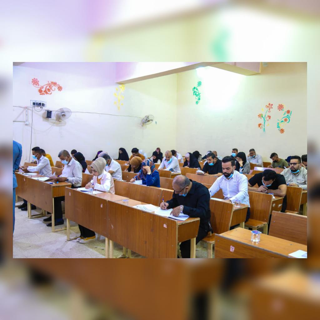 Read more about the article الطلبة المتقدمين للدراسات العليا يؤدون الامتحان التنافسي في كلية الإدارة والاقتصاد