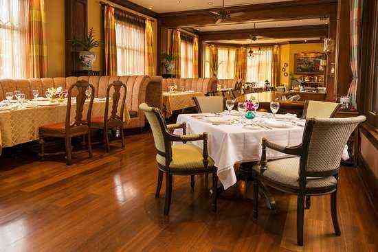 Restaurant dining room in Dubai