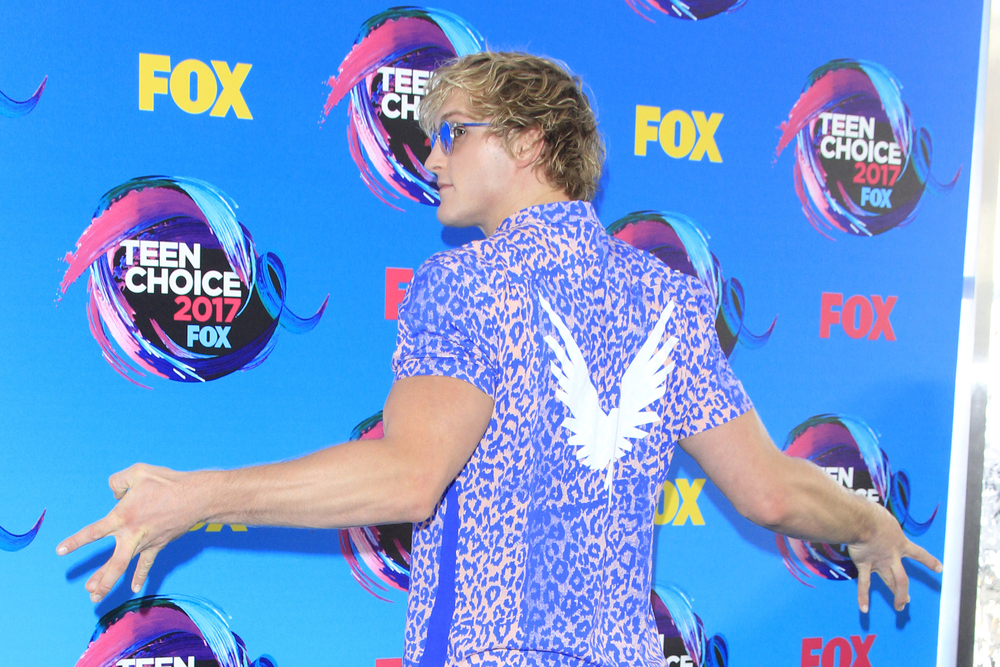 Tom Brady’s Logan Paul Feud Shows He’s Not a Normal NFL Owner