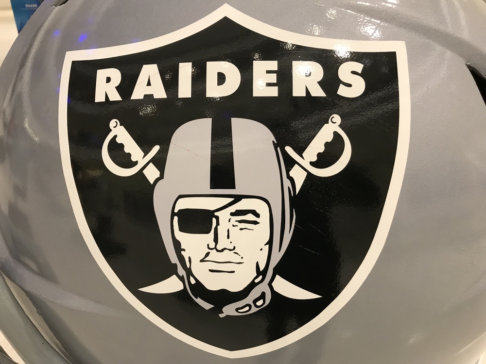 Kirk Cousins, Maxx Crosby Held Out of Raiders Practice for Fighting
