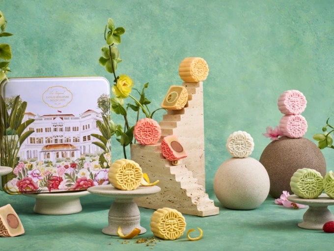 Mooncake Raffles Hotel
