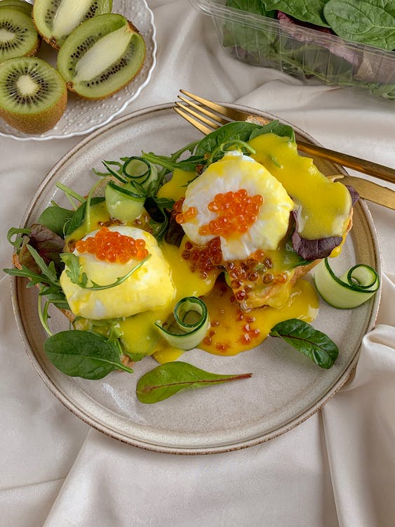 Scrambled Eggs with Spinach and Feta Cheese