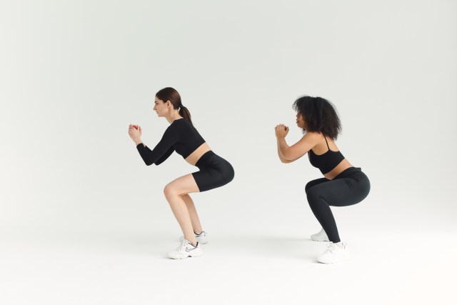 10 Best Glute Exercises For Sculpted and Strong Glutes 3 Squats