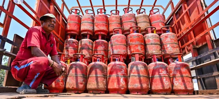 দেশীয় LPG উৎপাদন বাড়লেও প্রয়োজন আমদানির; প্রয়োজন মেটাতে মাসে ২৯টি ট্যাংকার আমদানি আবশ্যক