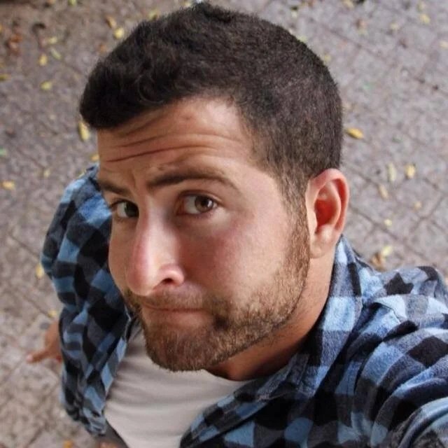 images גיא הוכמן סטנדאפ buzzit