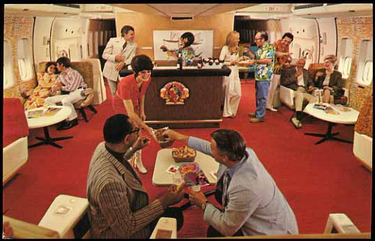 Continental 747 lounge