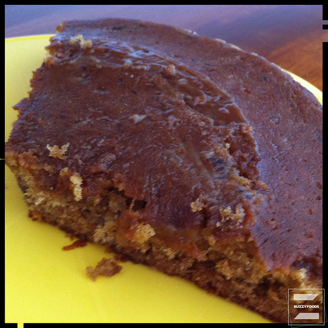 Date Cake with Sticky Toffee Sauce buzzyfoods