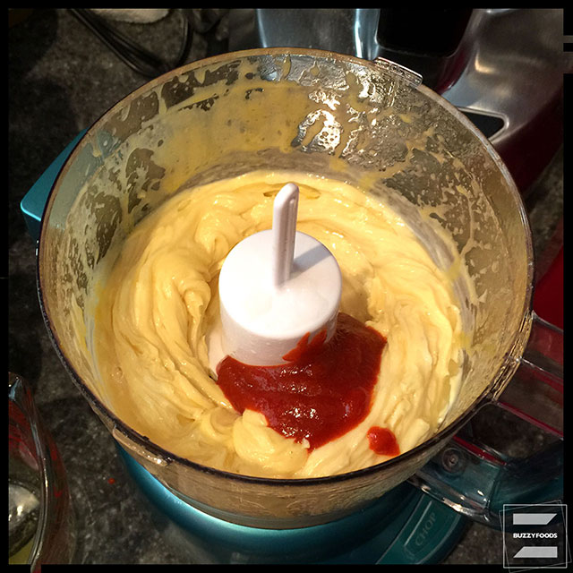 Sriracha and Lime Mayonnaise buzzyfoods