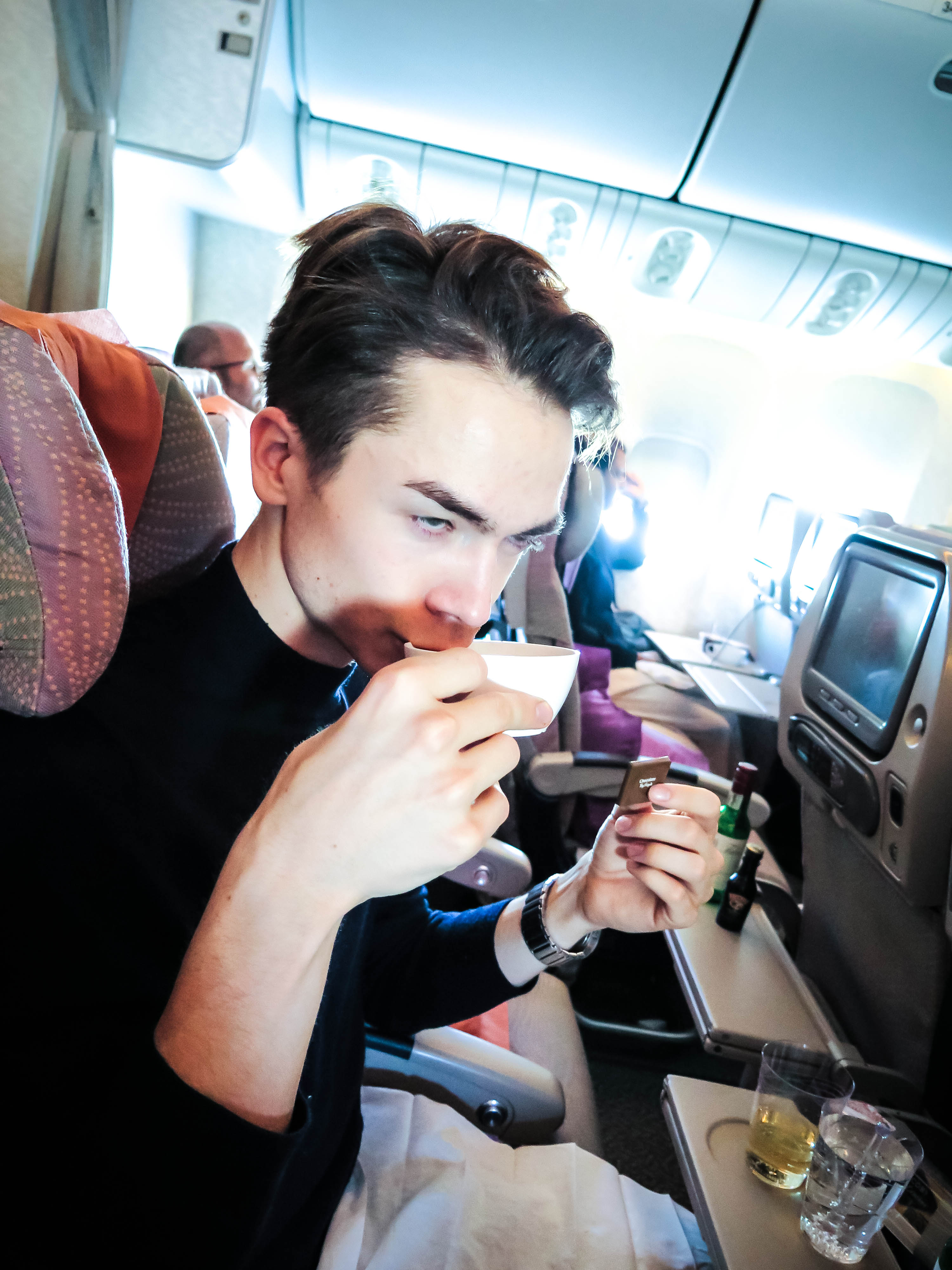 Er ikke megselv før jeg får en kopp kaffeB.