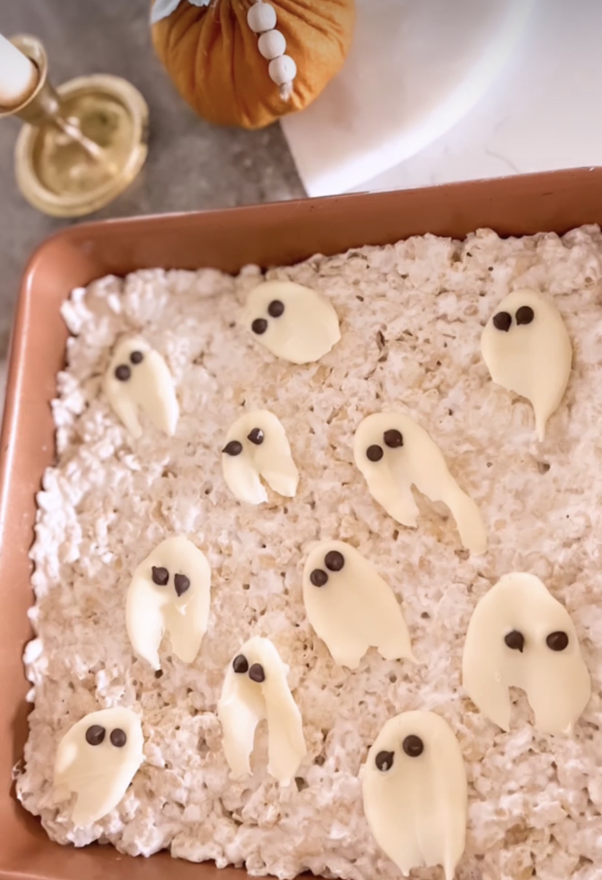 Easy Vegan Rice Crispy Treats with Chocolate Ghosts 👻