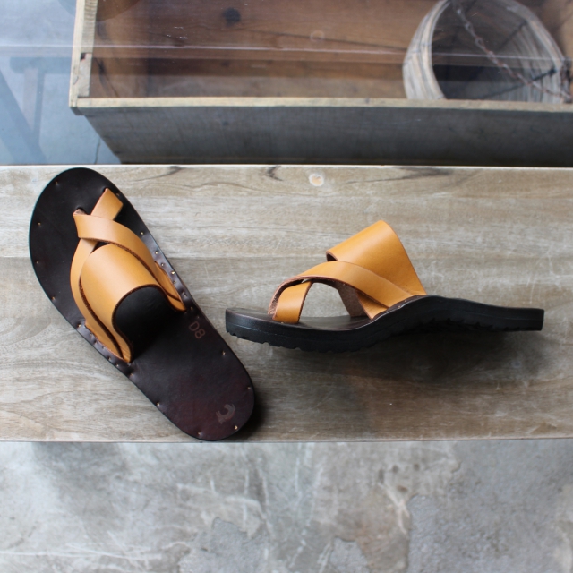 JUTTA NEUMANN ユッタニューマン FRANK D8 TAN | ヤマダウェブコム
