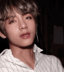 images Bts V Smile Aesthetic taehyung gifs tenor