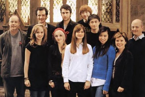 Rowling’s ubiquitous boy wizard couldn’t conquer new territory, harry potter is making his official broadway debut this weekend with the opening of harry potter and the cursed child. Harry Potter cast | Kimberly Maglaqui | Flickr