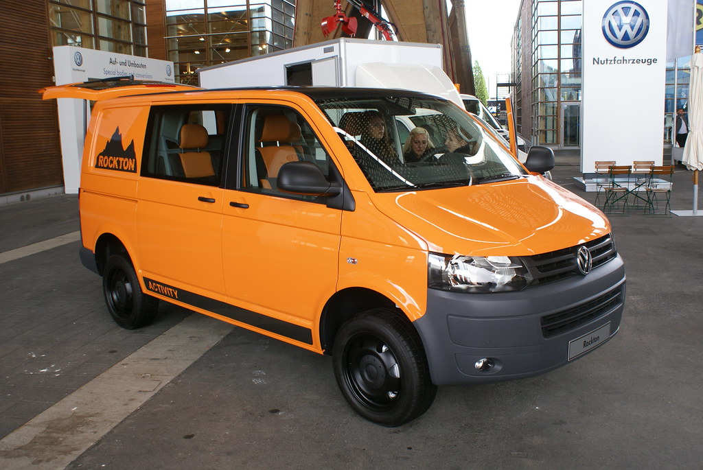Fiamma markise f40 für vw t5/t6 ohne dachschiene. VW T5 Rockton (Syncro 4x4) | Kathleen & Theo | Flickr