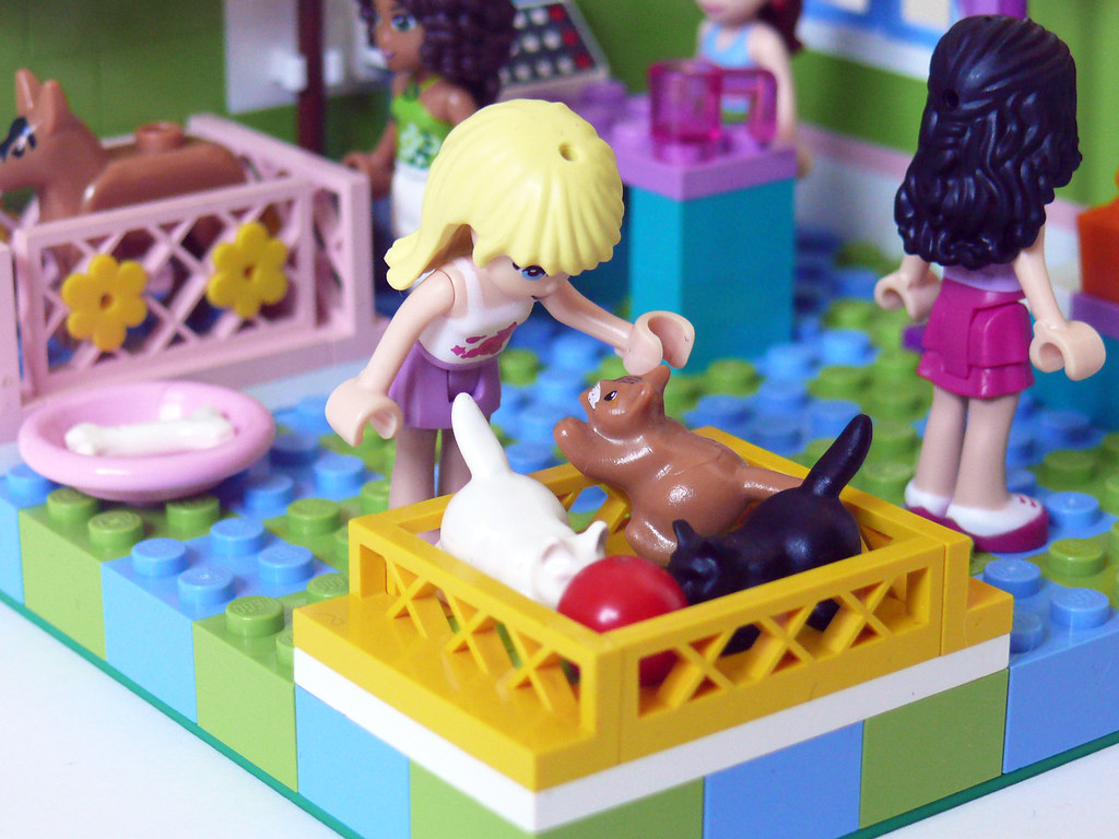 Mia's pet shop