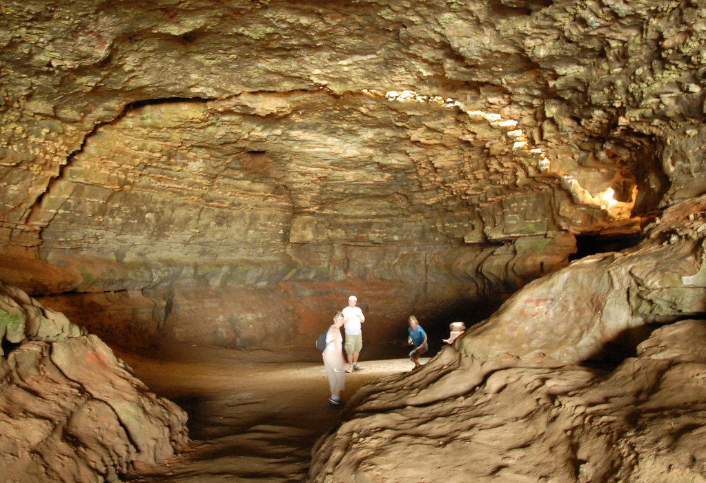 Herod pond, cypress creek, cache . Cave in Rock, Illinois | This is Cave in Rock, a hollowed